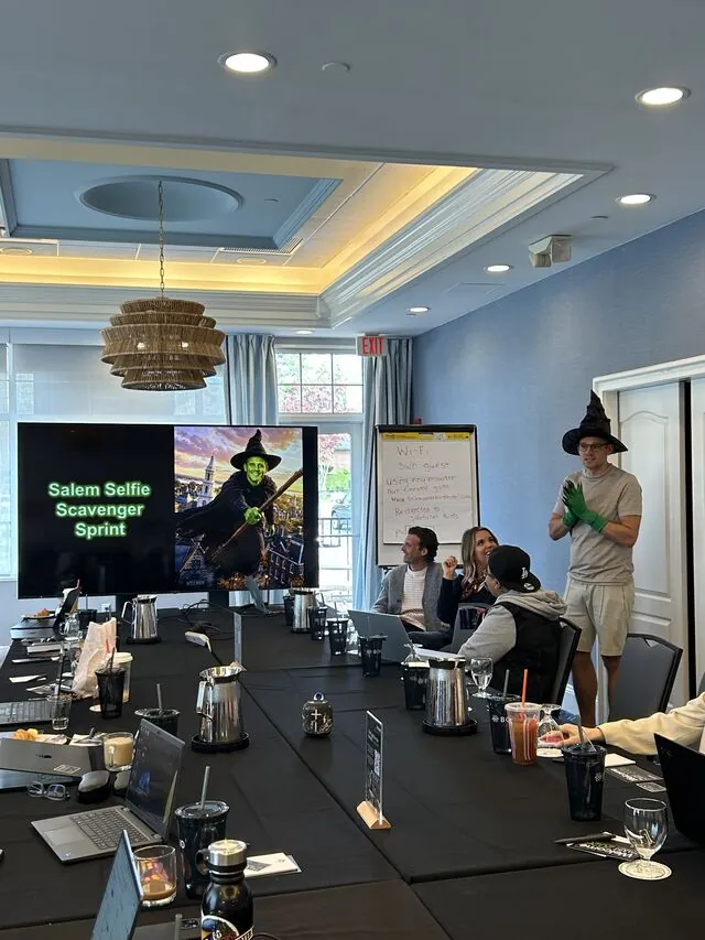 The Salem Selfie Scavenger Sprint briefing on screen